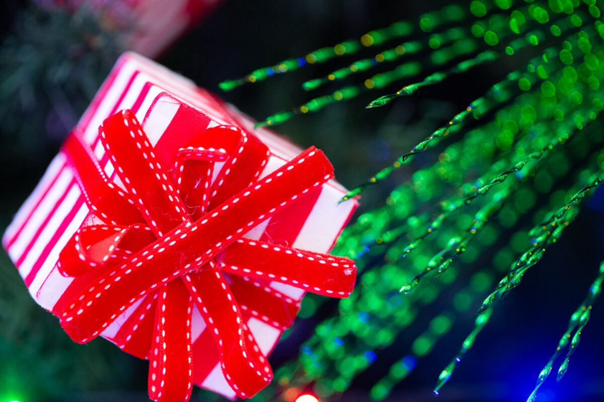 Artificial Christmas Tree - Jolly Holly - Image 5