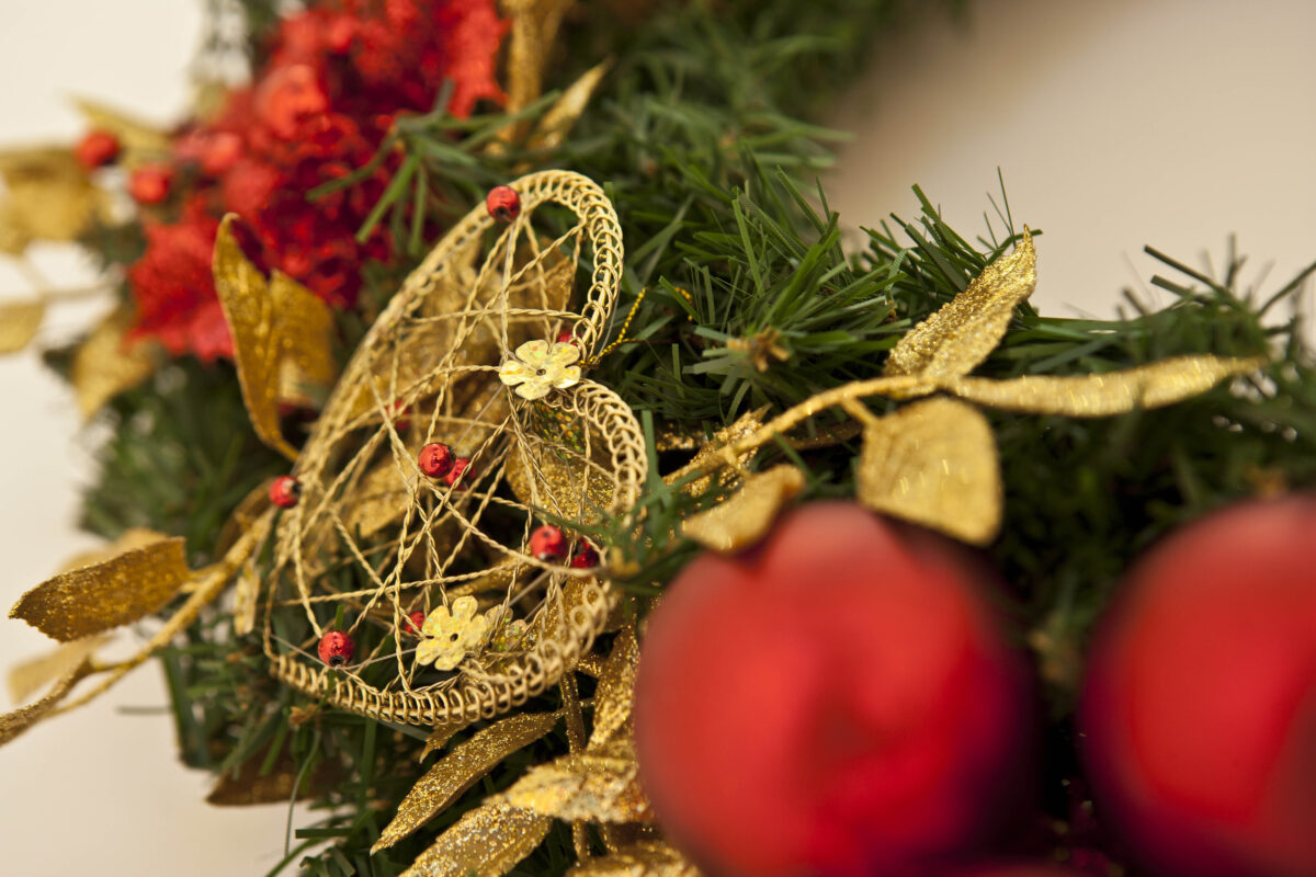 Artificial Christmas Tree - Timeless Tradition - Image 5